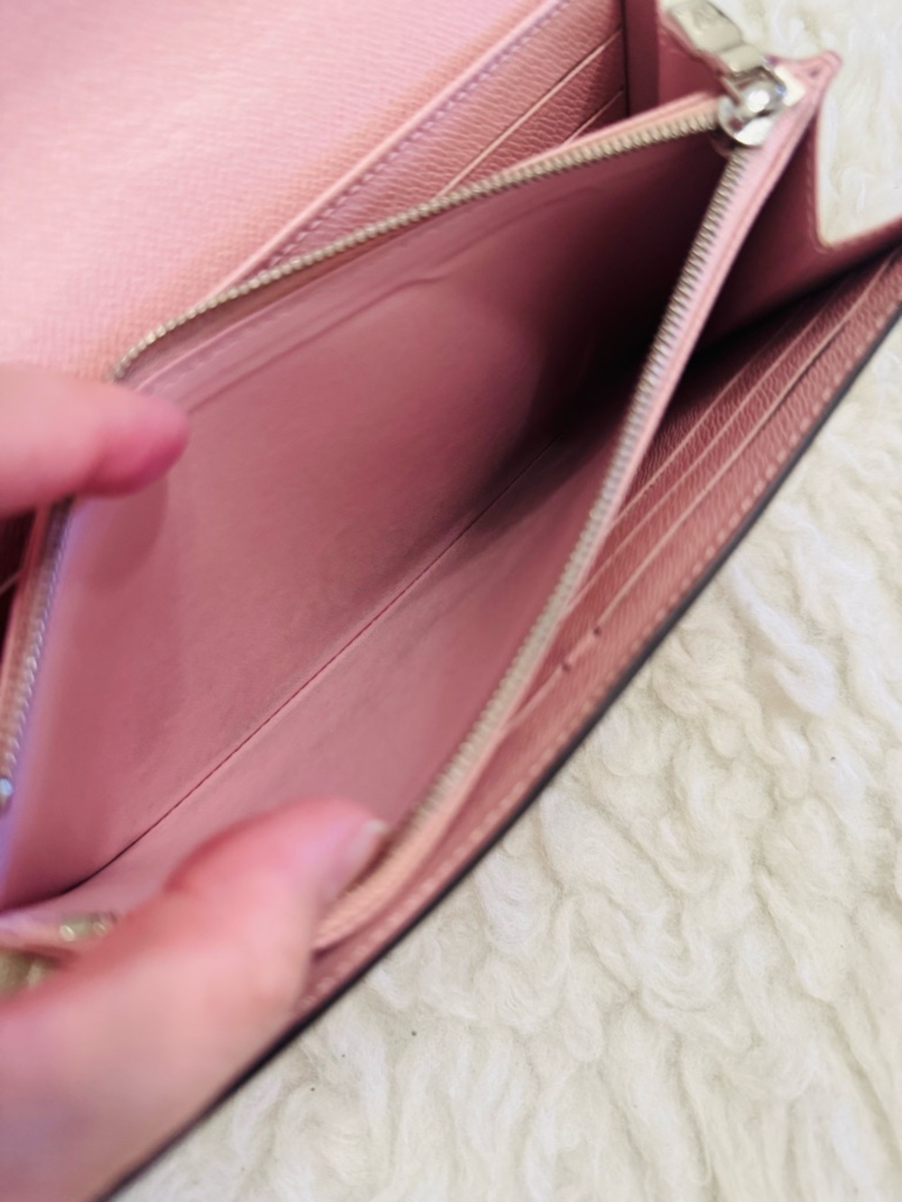 Louis Vuitton Epi Light Pink  Envelope Wallet - Picture 11 of 14